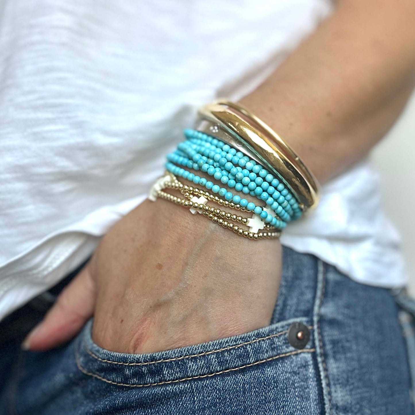 DIVINE Golden Bracelet – White Cross